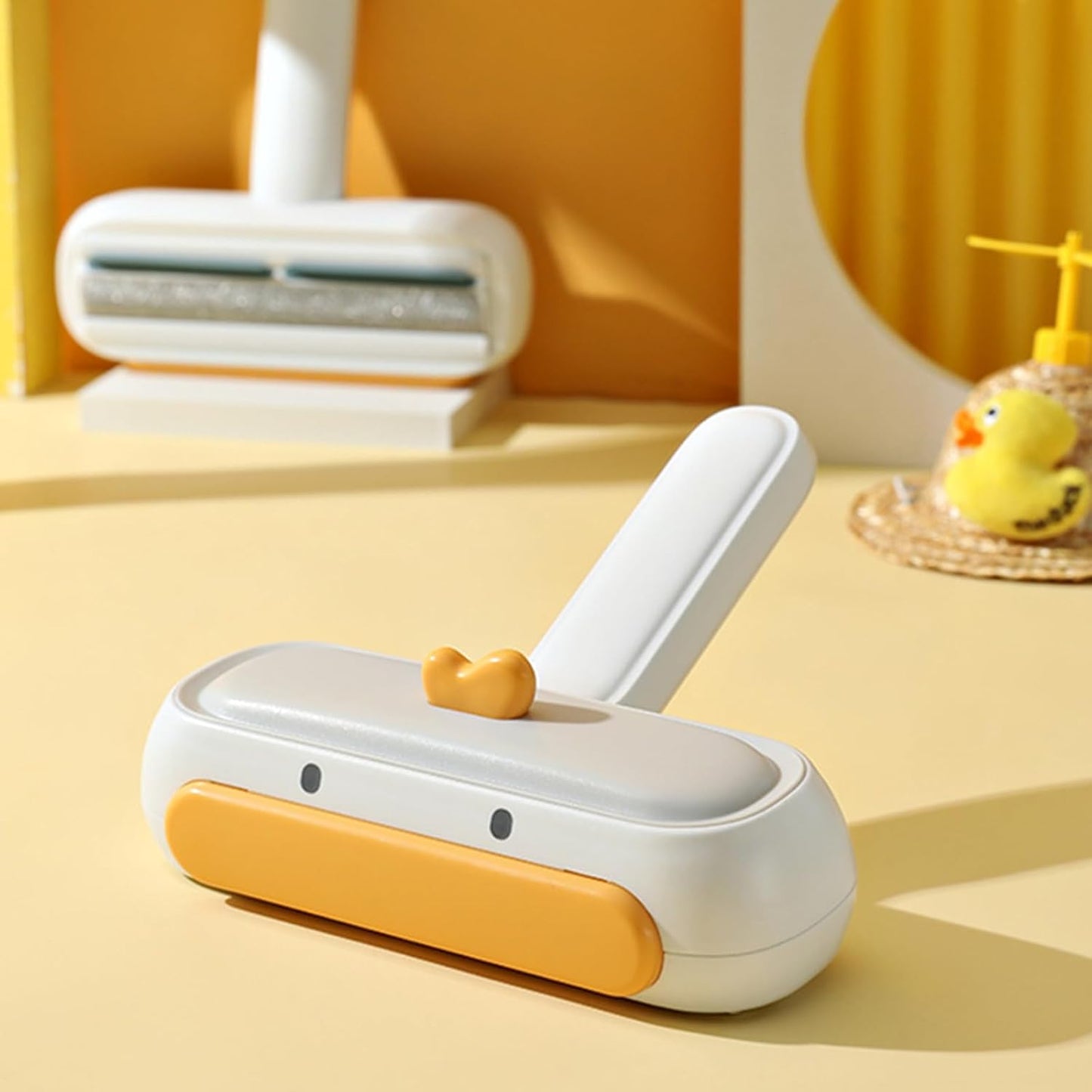 Pet Hair Removers with Polyester Bristles for Gentle Fabric
