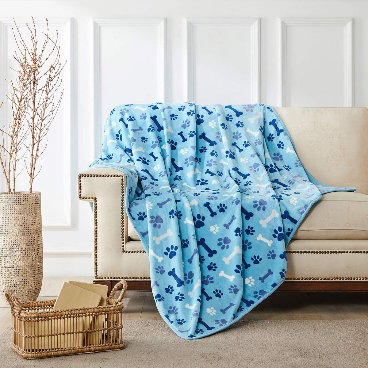 Luxurious Dog Blanket, 350 GSM Super Fuzzy Microplush